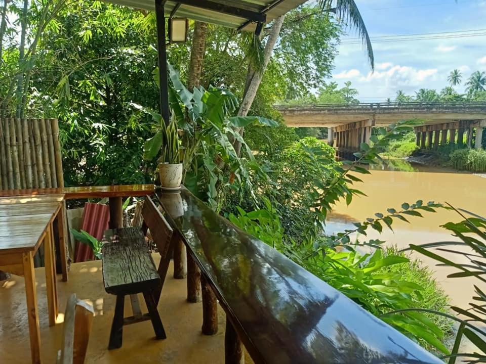 Suankafae Resort สวนกาแฟรีสอร์ท Surat Thani Eksteriør bilde