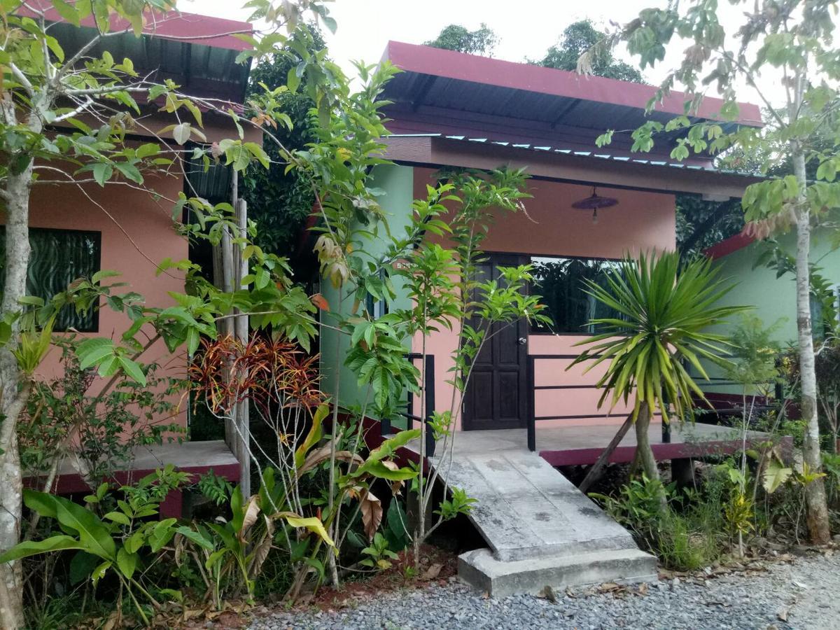 Suankafae Resort สวนกาแฟรีสอร์ท Surat Thani Eksteriør bilde